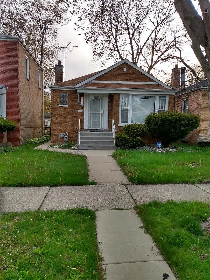 14522 S Lowe Ave photo 1