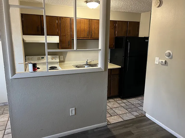 1205 Yosemite St — Photo 4