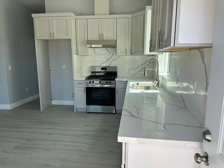13482 Sioux Rd — Photo 2