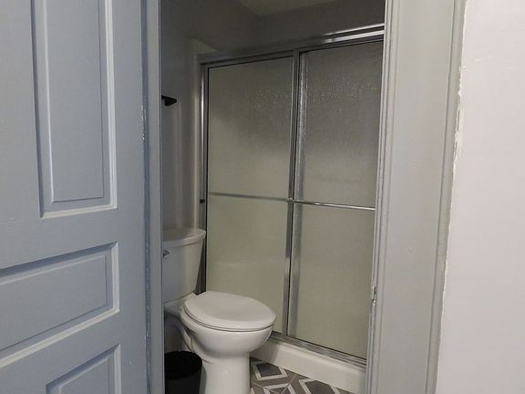 4th image of 1317 McConnell Ave
