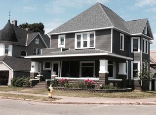 102 W Euclid St, Ishpeming, MI 49849