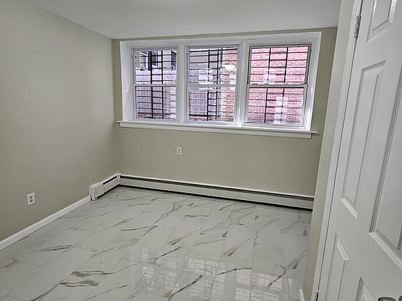 3rd image of 48-50 Carteret St #5