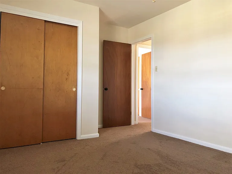 Bedroom 2 - View 2