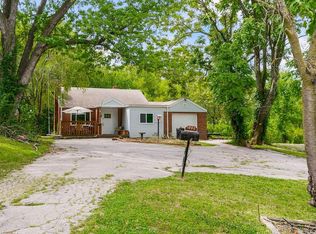 1004 S Home Ave, Independence, MO 64053