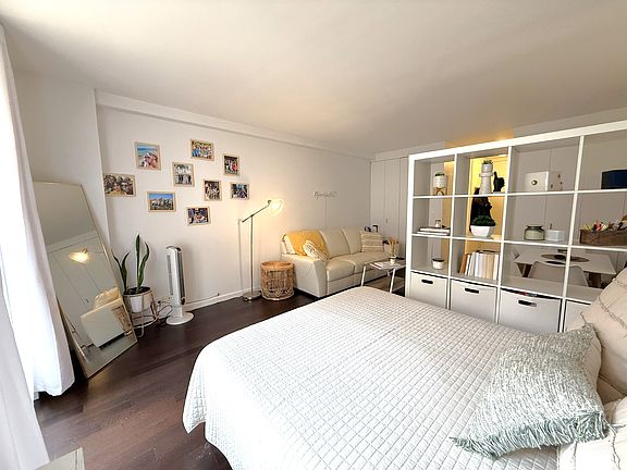 5th image of 350 W 50th St APT 2NN