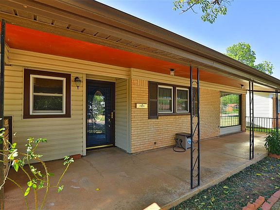 4th image of 3121 Sherry Ln