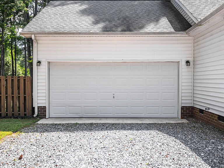 2099 Yacht Club Rd — Photo 40