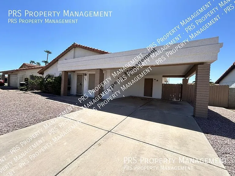 2207 W Monroe St — Photo 3