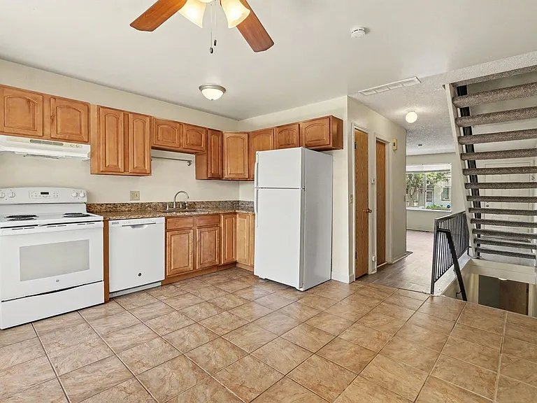 17649 E Loyola Dr — Photo 7