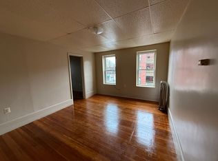 284 Oakland St APT 3L, Springfield, MA 01108