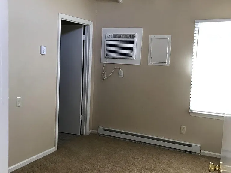 445 City View St — Photo 5