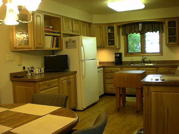 Beautifully remodeled kitche