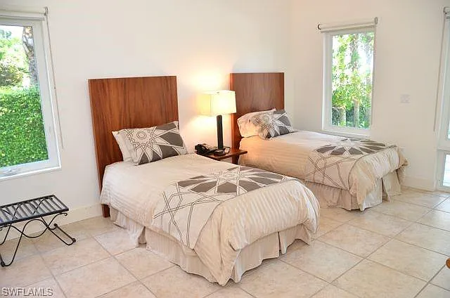 56 Gulf Shore Blvd S — Photo 10