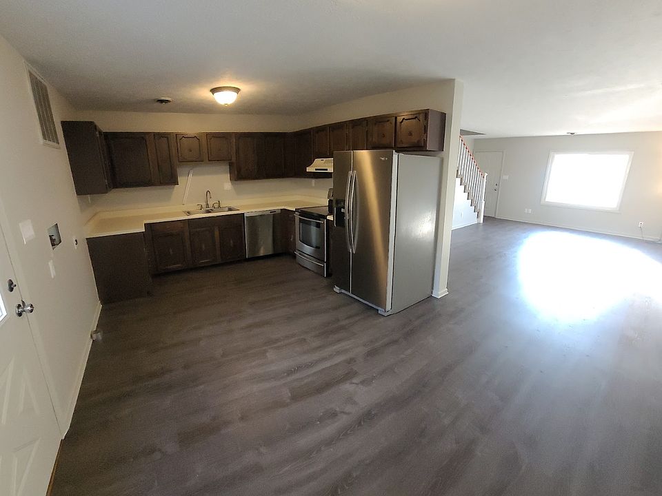 1st image of 3539 Netherland Inn Rd Unit 10