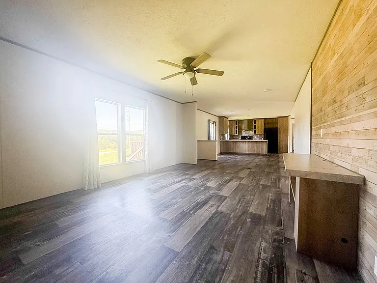 175 Oak Ln — Photo 10