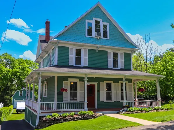 276 Wall St, Corning, NY 14830