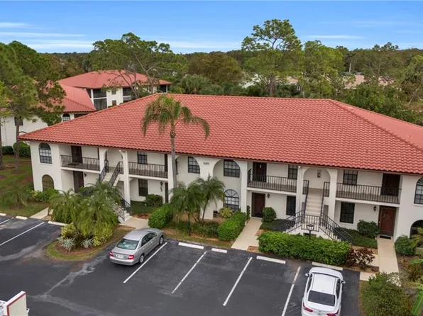 220 Deerwood CIR #7-7-2, NAPLES, FL 34113