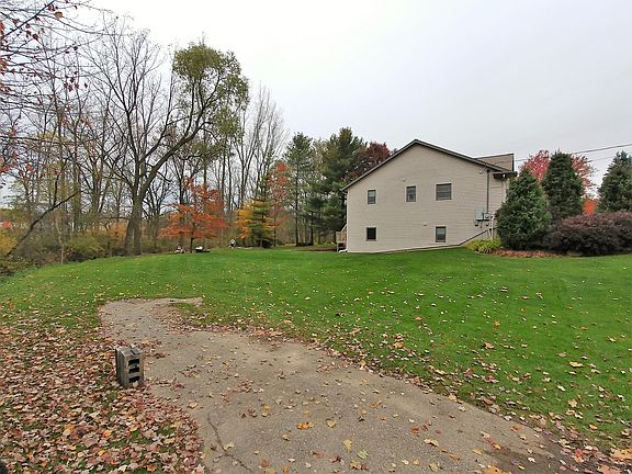 3rd image of 3540 New Holland St