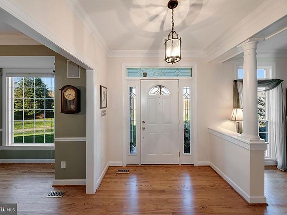 3rd image of 14006 Indian Run Dr