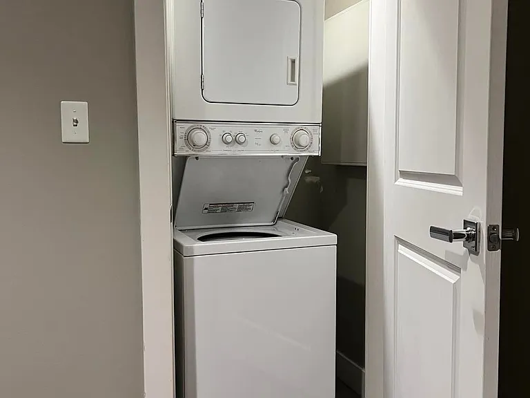 130 Locust St #2 — Photo 7