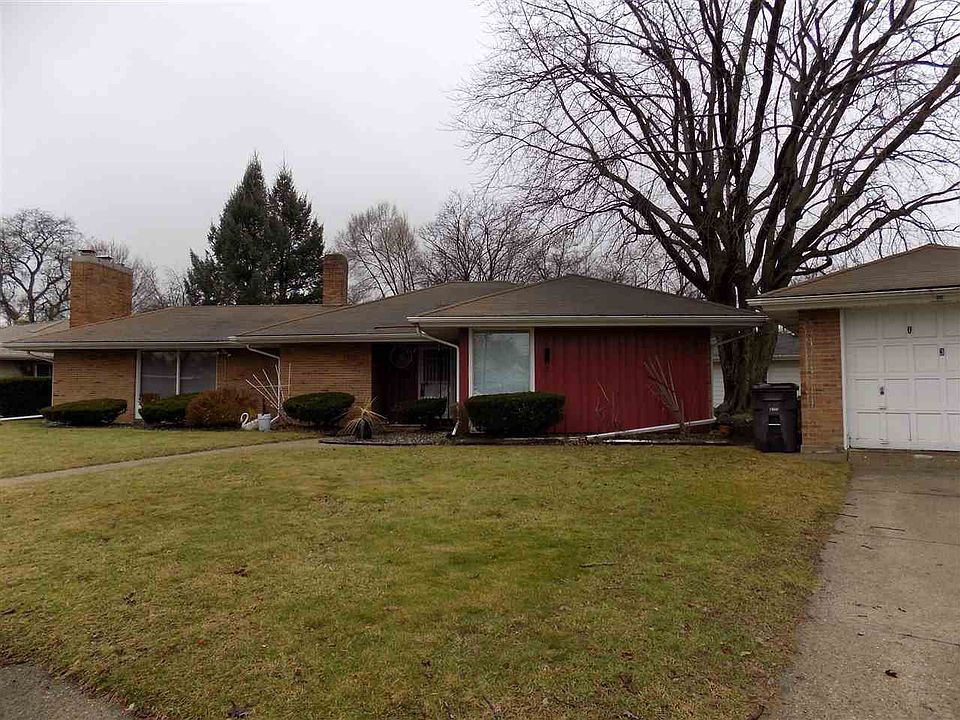 1st image of 133 W Lusher Ave
