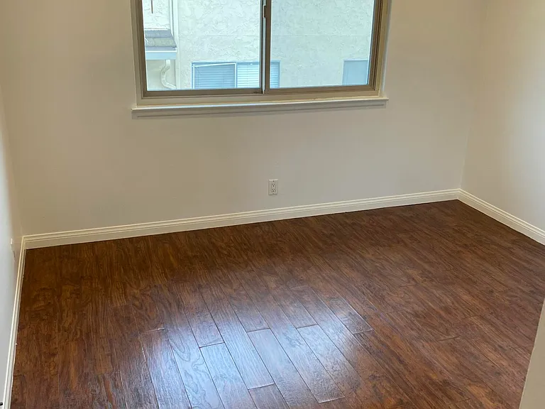 5915 Hickory St #3 — Photo 12
