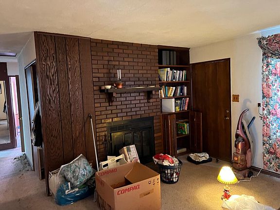 2nd image of 6335 Maryland Ave