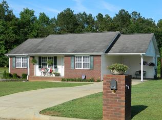 684 Bailey Rd, Weaver, AL 36277