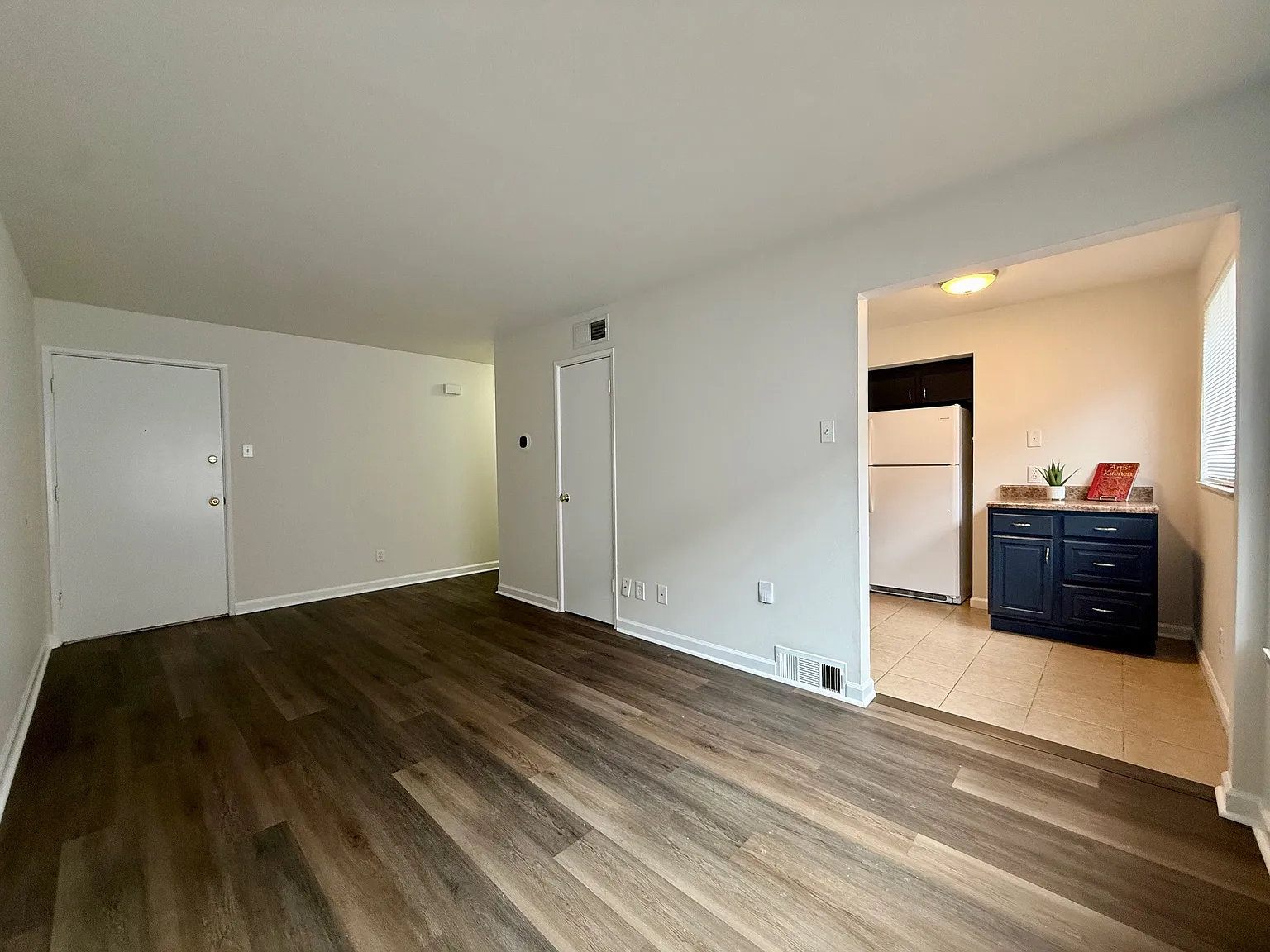 1 bed, 800 sqft, $895 — Photo 3