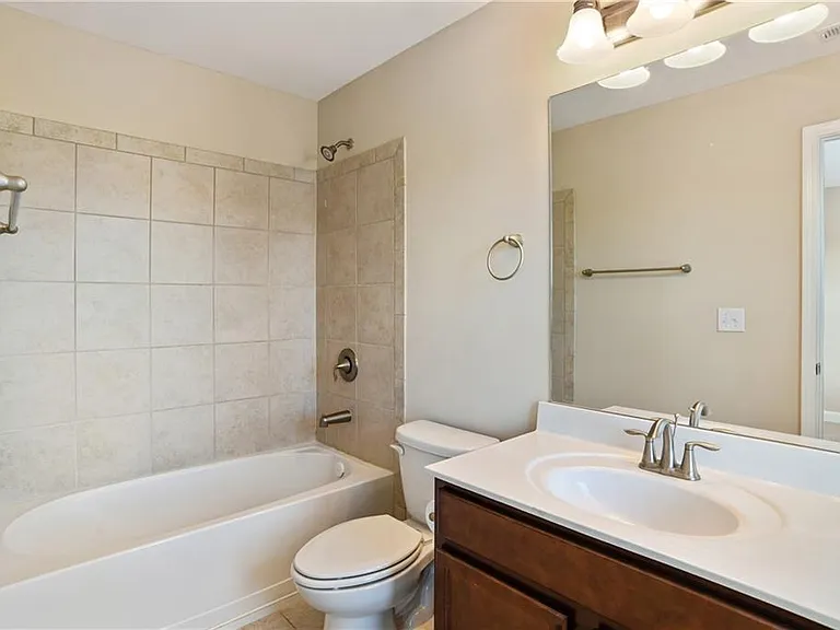 4835 Edgemoore Trce — Photo 43