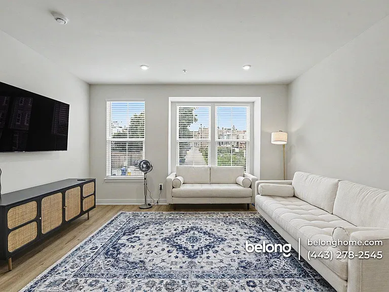 737 Lennox St — Photo 22