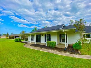 1490 Sawnee Dr, Lake Charles, LA 70611