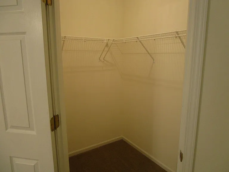 2409-2411 Northampton Dr. — Photo 32