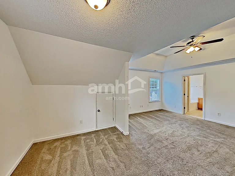 374 Westhill Dr — Photo 11