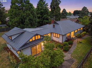 110 Corliss Ln, Eugene, OR 97404