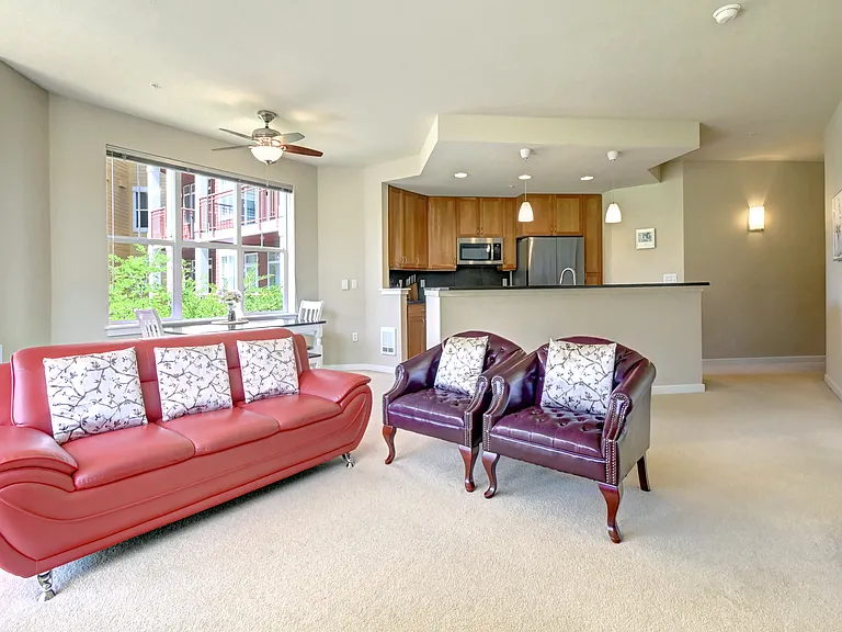 16141 Cleveland St #316 — Photo 9