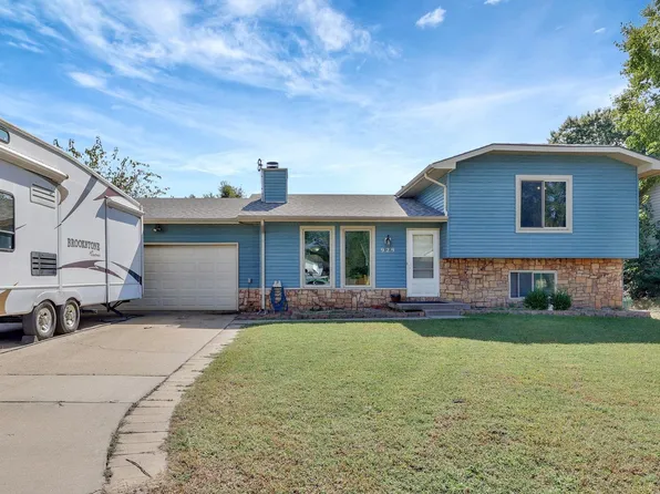 929 E 53rd St S, Wichita, KS 67216