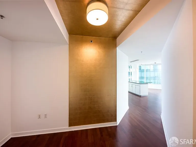 301 Main St #22D — Photo 8