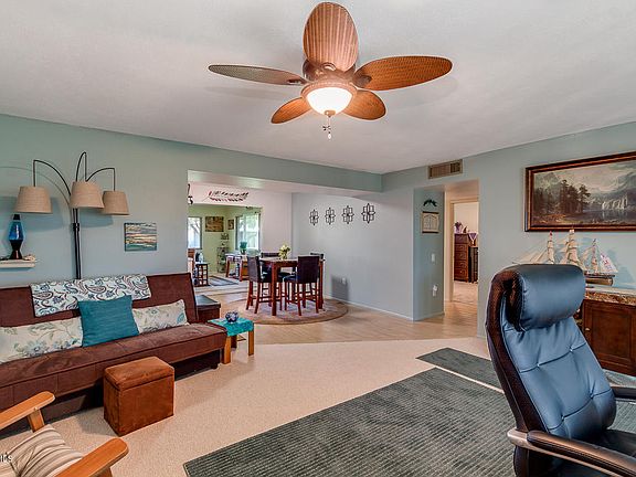 4th image of 9913 W Sandstone Dr
