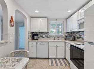 Royal Park Gardens, Pompano Beach, FL 33063