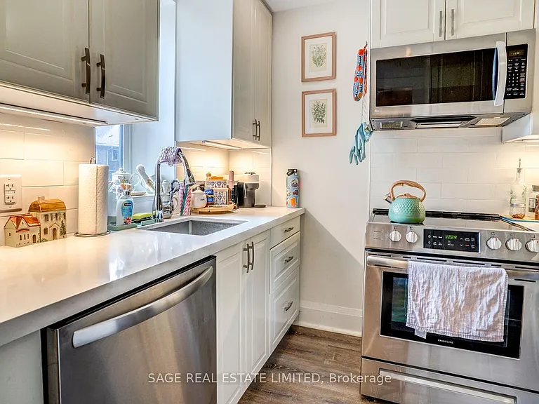 48 Lawton Blvd #9 — Photo 11