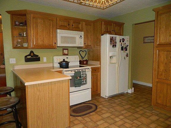 4th image of 124 Riverwood Dr