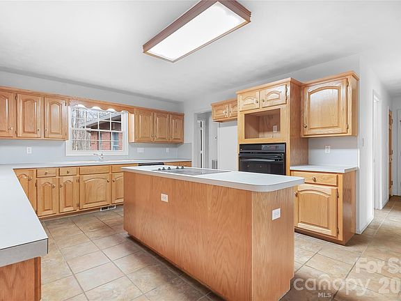 4th image of 2241 Cordia Cir