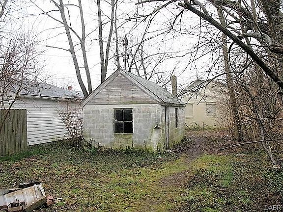 4th image of 3038 Grace Ave