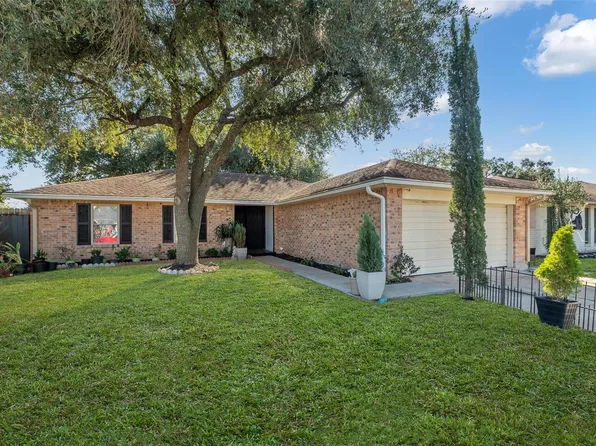 3435 Acorn Springs Ln, Spring, TX 77389