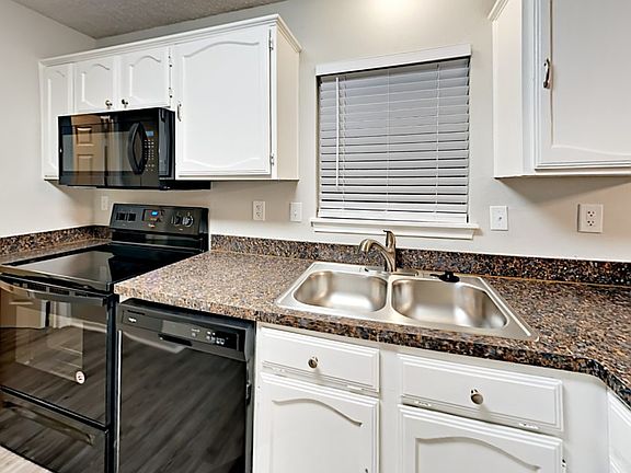 4th image of 2544 Galemeadow Dr
