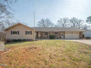 1015 Peterson Rd, Neosho, MO 64850