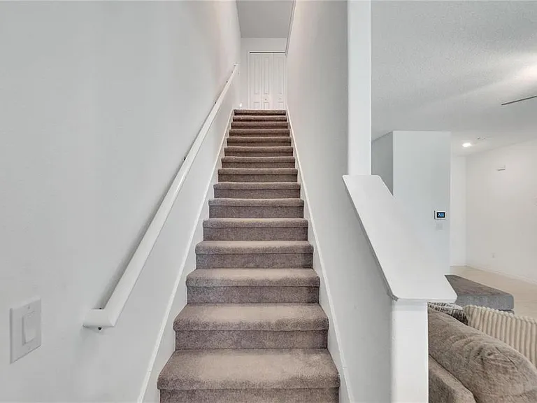 14444 Editors Note St — Photo 19