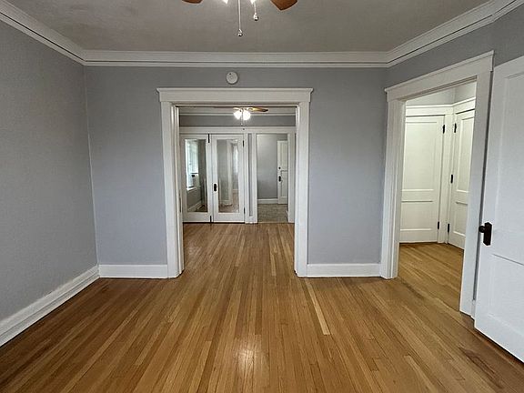 4th image of 3301 Dewey Ave APT 15