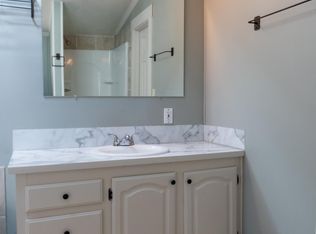 675 Colombo Rd, Ozark, MO 65721